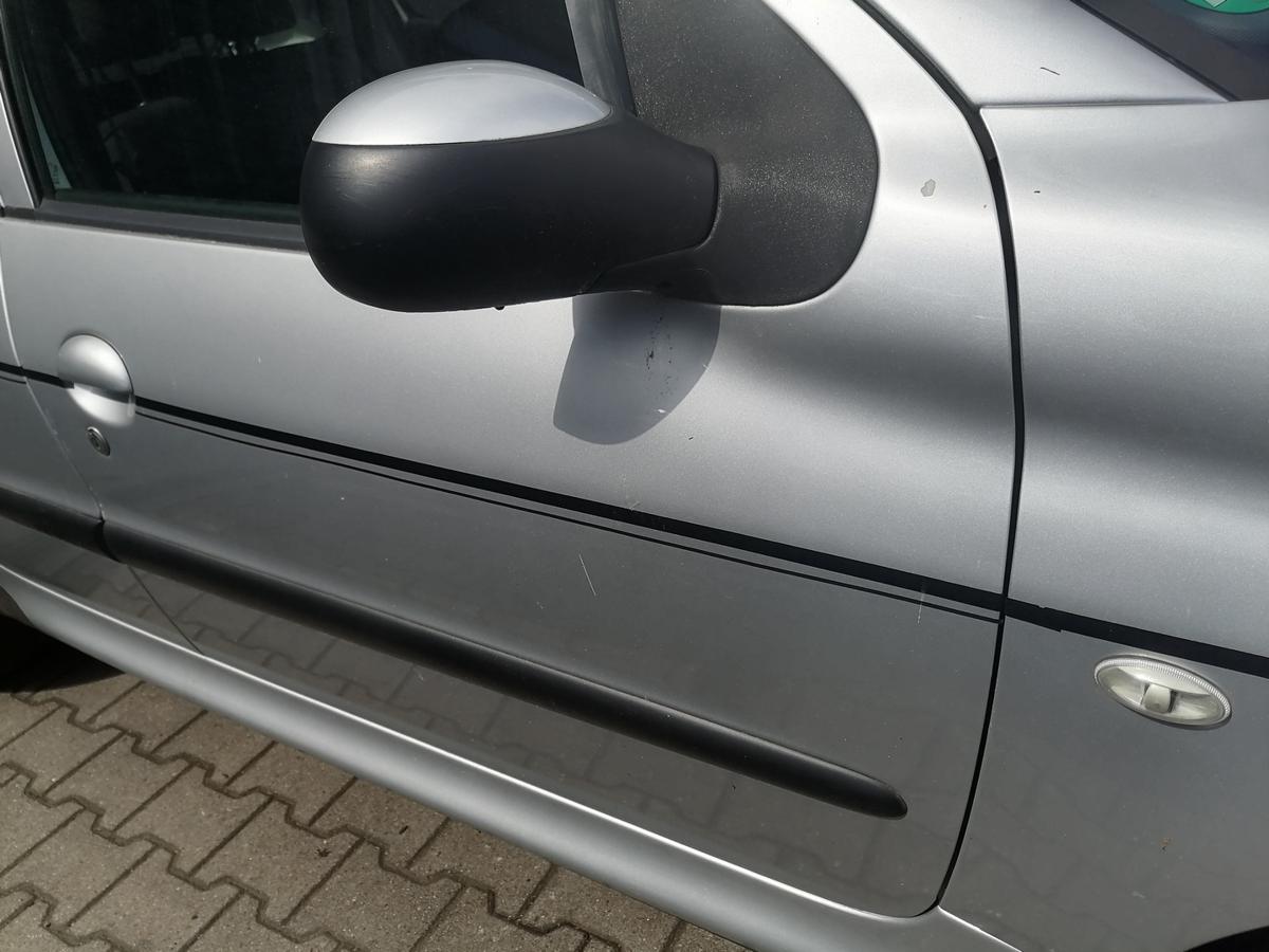 Peugeot206+ original T&uuml;r vorn rechts EZR Aluminiumgrau 5-T&uuml;rer Rohbau Bj.2011